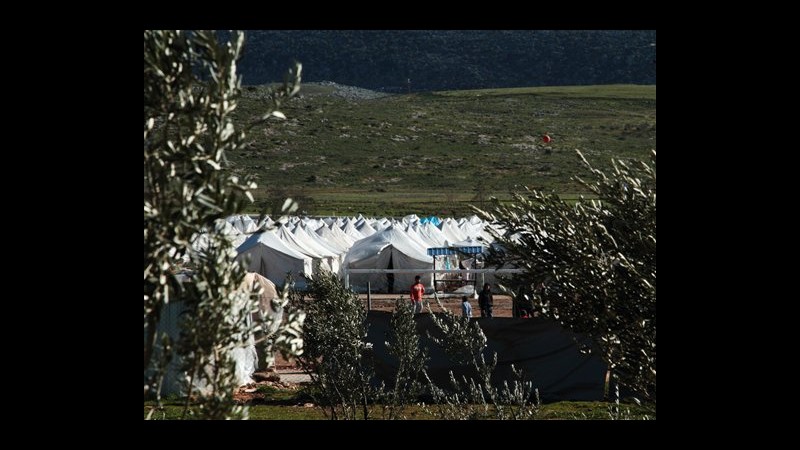 Siria, Unhcr: 2mila persone fuggite in Libano in 2 giorni