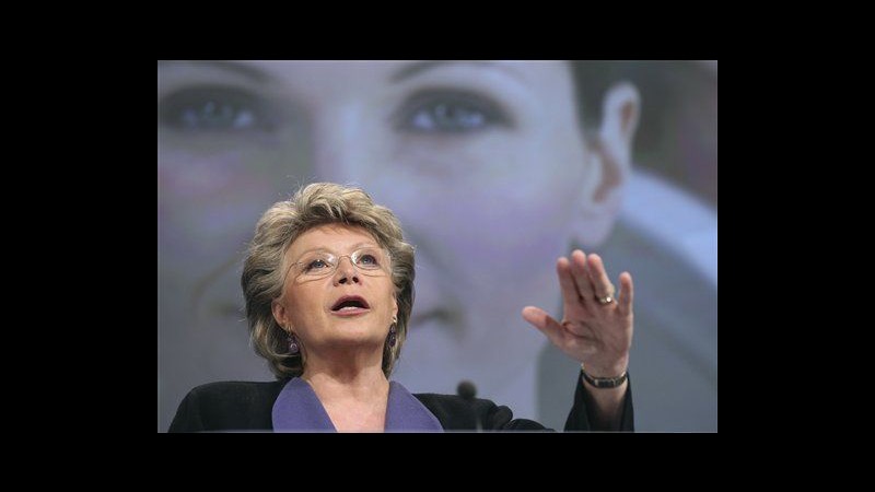 Ue: Ancora poche donne in posti chiave