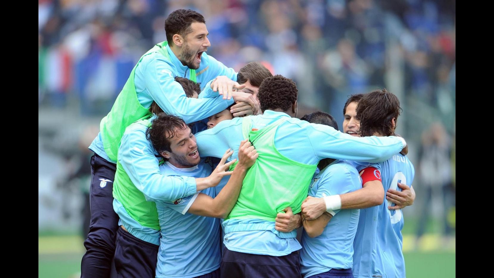 Lazio regina di Roma, suo derby e 3° posto. Bologna, 3 punti per Dalla