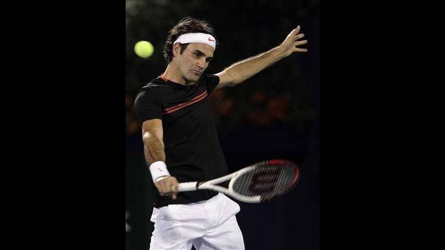Federer principe di Dubai, battuto in finale Murray