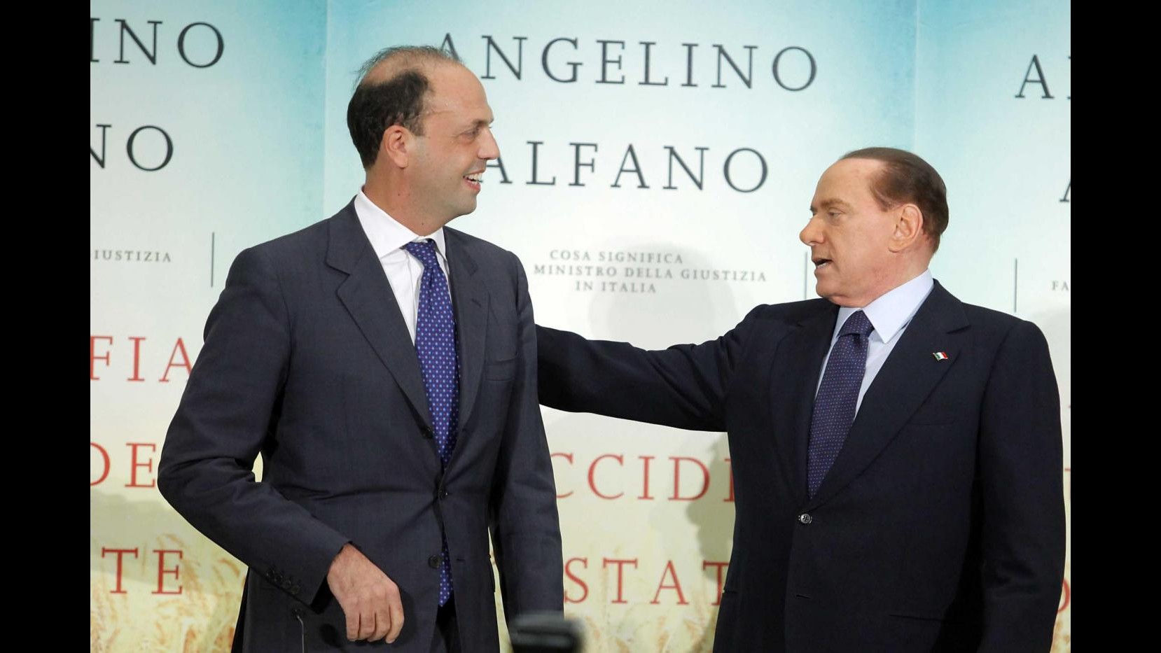 Berlusconi: Pdl non cambia, Alfano il miglior segretario in Italia
