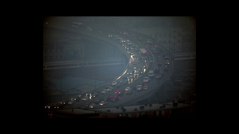 Cina lotta contro inquinamento, due terzi delle città oltre i limiti