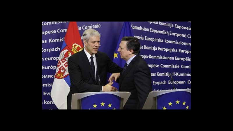 Leader Ue approvano Serbia come candidata all’adesione
