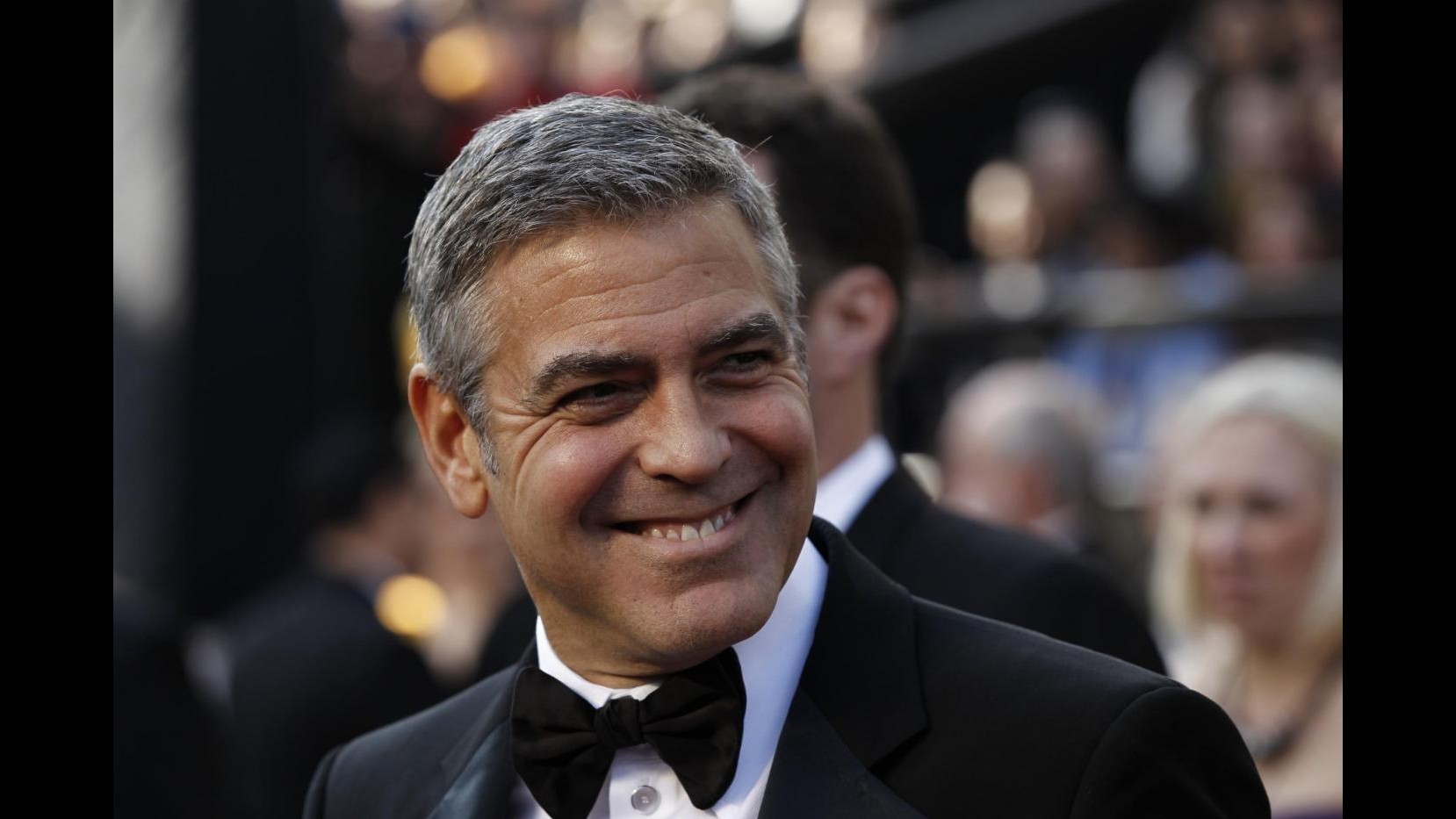 George Clooney: Non m’importa se la gente pensa che io sia gay