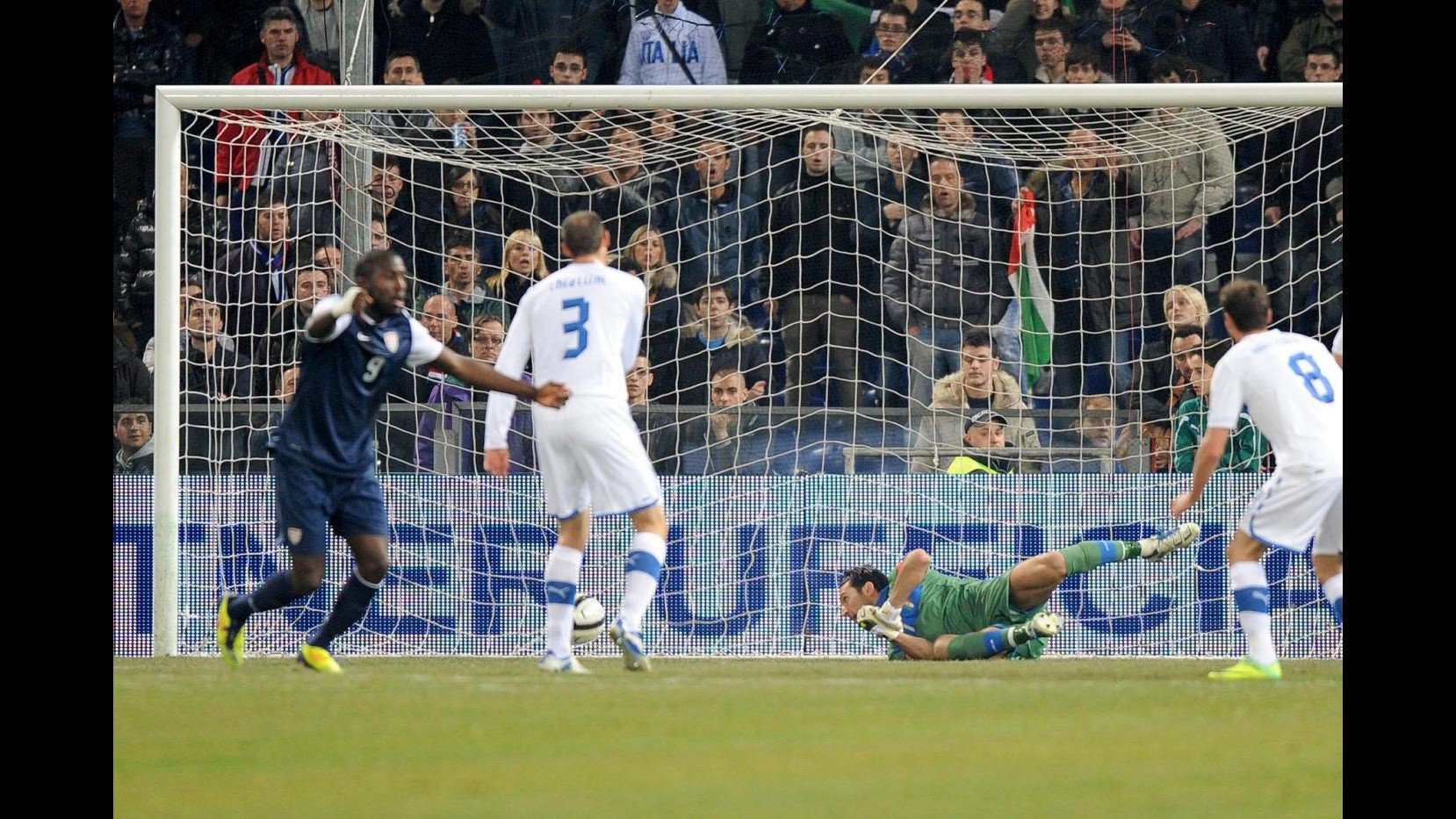 Italia spuntata, a Genova gli Usa fanno festa con Dempsey