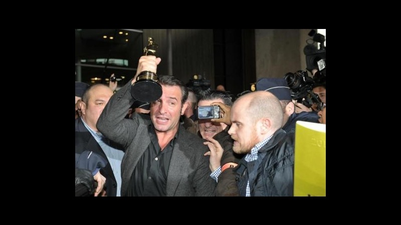 Oscar, accoglienza da eroe in Francia per Jean Dujardin