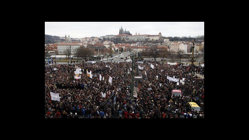 Repubblica Ceca, studenti in corteo a Praga contro riforma università