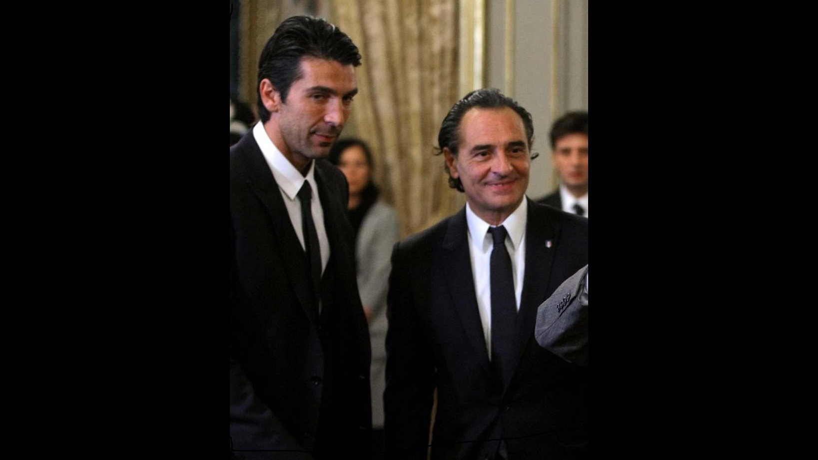 Prandelli: Mai pensato di togliere fascia capitano a Buffon
