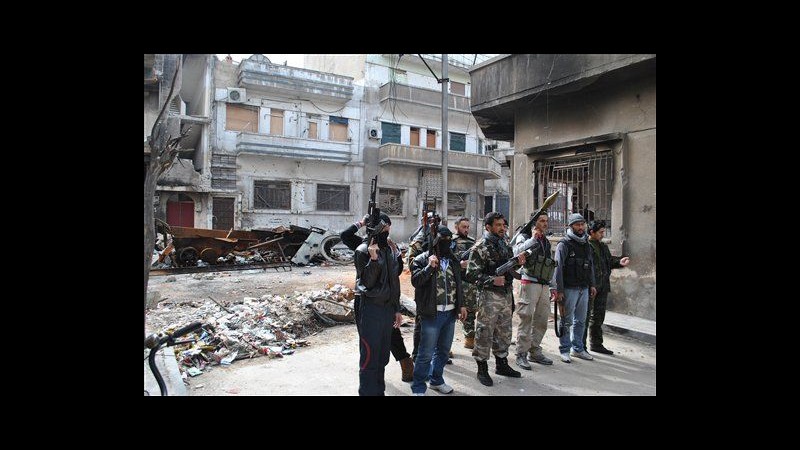 Siria, attivisti: Almeno 36 civili e 23 uomini del regime morti ieri
