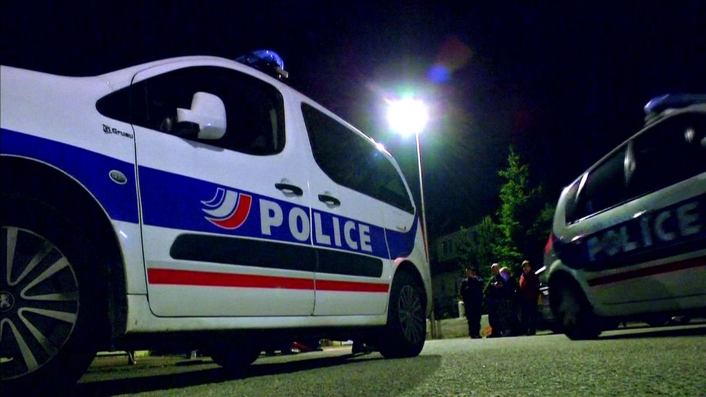 Il killer degli agenti di Parigi condannato per reclutamento di jihadisti