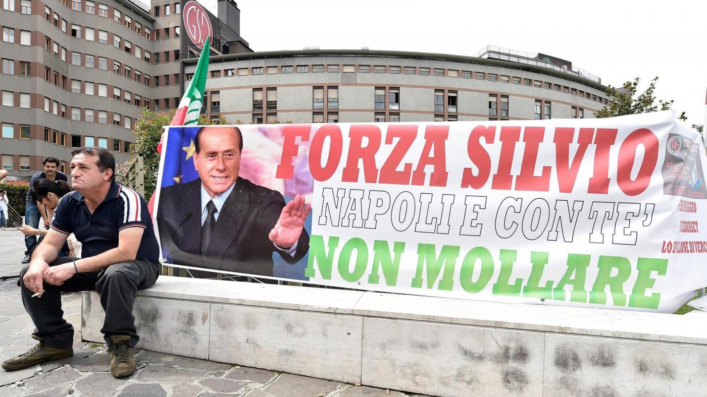 Berlusconi, intervento a cuore aperto riuscito. Letta: Tutto ok