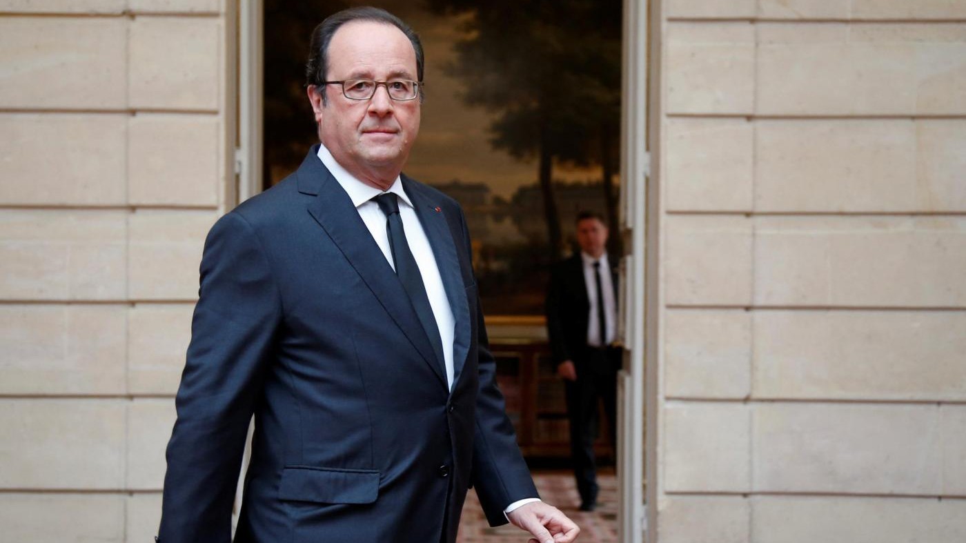 Sicurezza a rischio in Francia: Hollande minaccia divieto per cortei