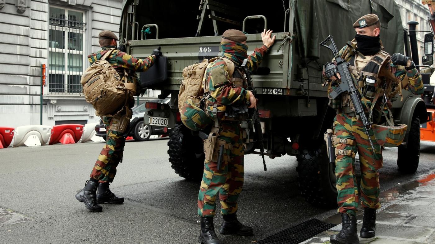 Blitz antiterrorismo a Bruxelles: nel mirino il match Belgio-Irlanda