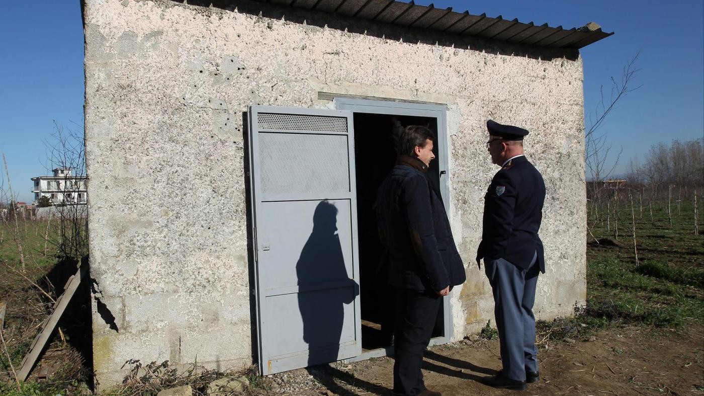 Toscana, 30enne violentata a turno da tre uomini in casolare in Valdichiana
