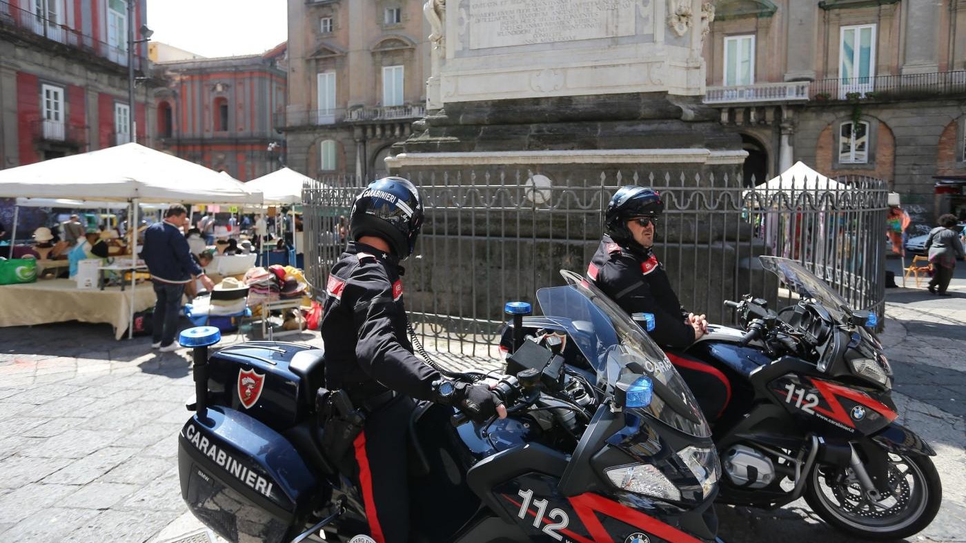 Caserta, tenta di uccidere moglie per gelosia: arrestato