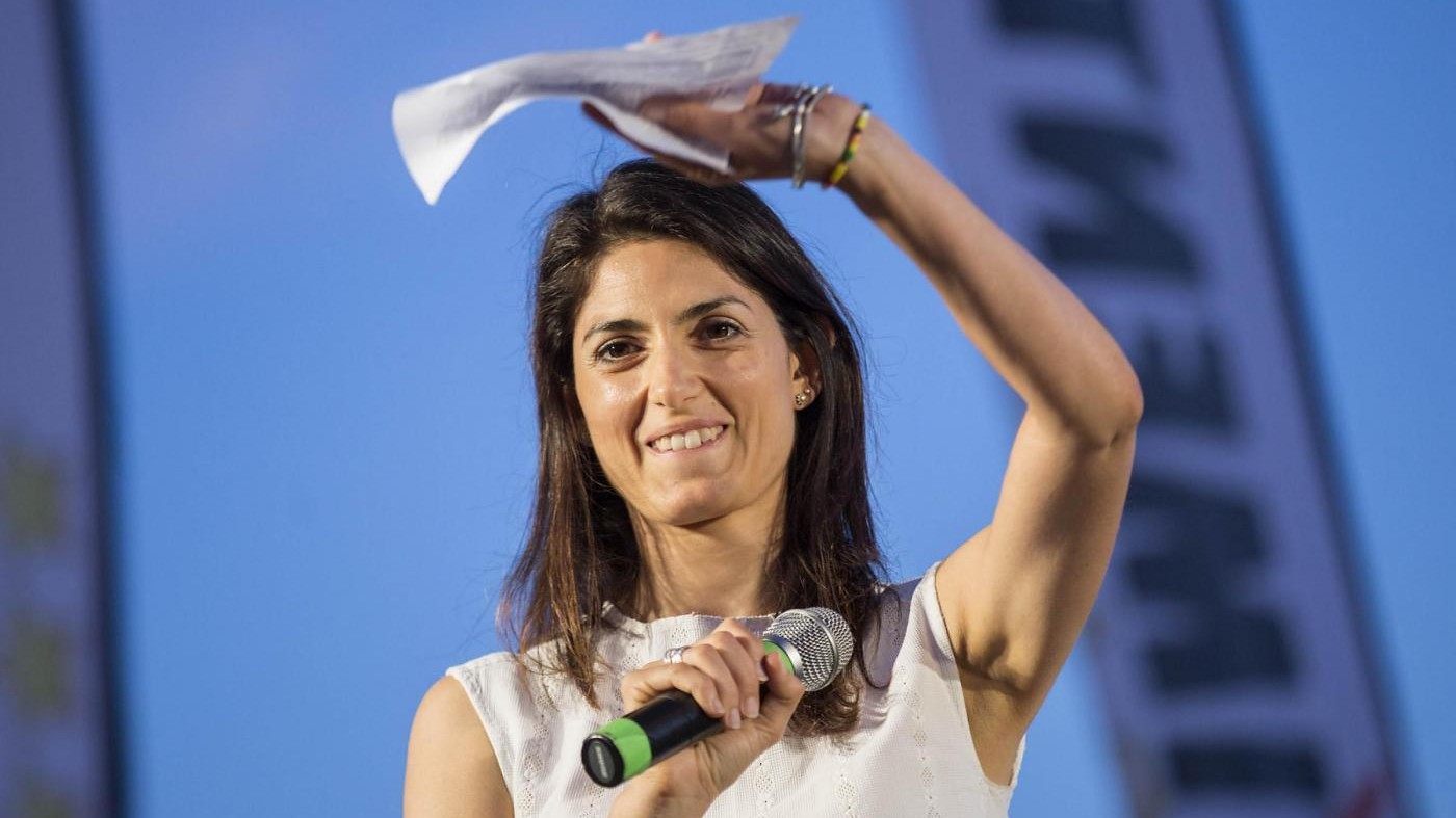 Roma, Raggi voterà alle 14.30, Giachetti alle 10