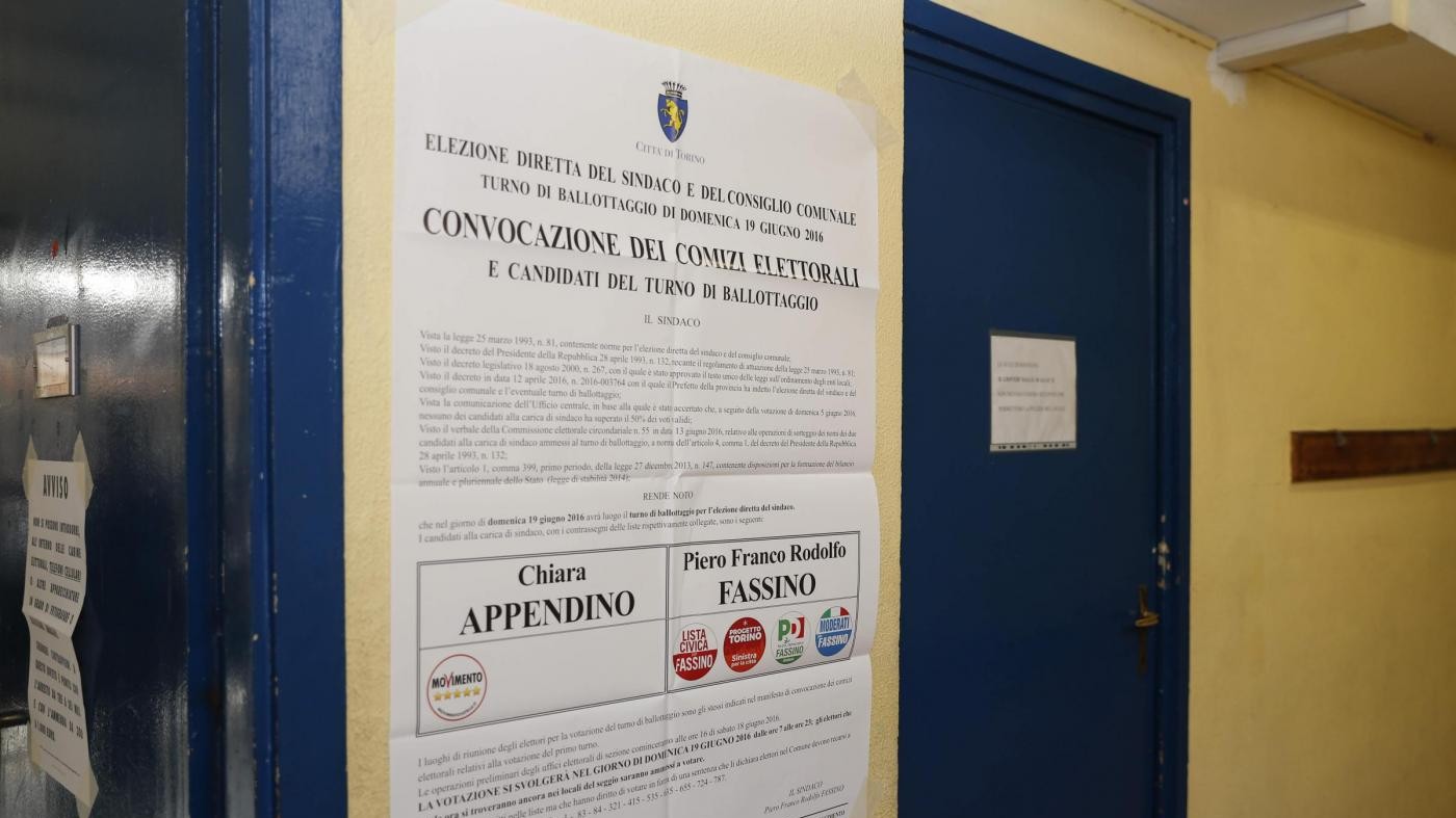 Comunali, alle 12 l’affluenza è intorno al 14%, in calo rispetto al primo turno