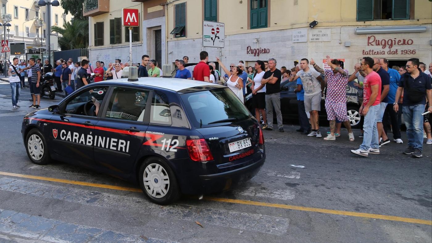 Camorra, maxi blitz dei carabinieri a Napoli: 90 arresti