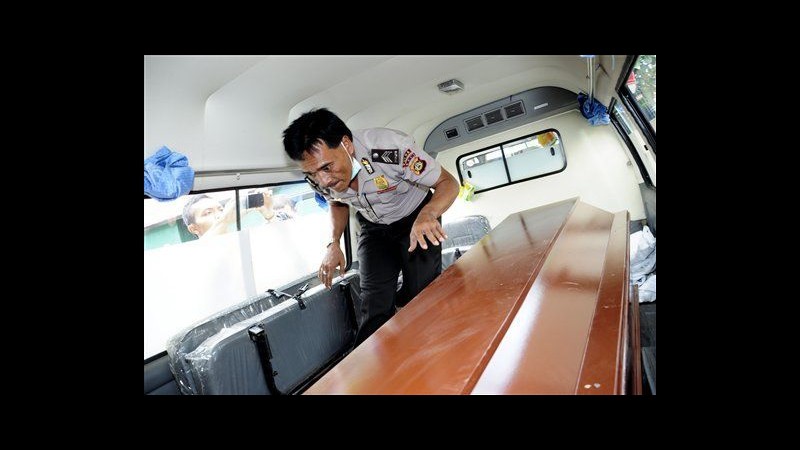 Indonesia, uccisi a Bali 5 sospetti terroristi in operazioni polizia