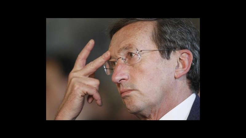 Fini: Chi è condannato non sia candidato