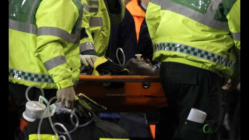 Dramma in Fa Cup, centrocampista Bolton Muamba crolla in campo