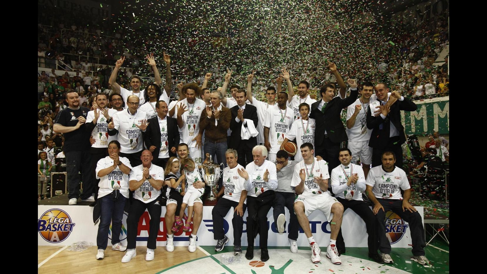 Basket, calendario serie A: Siena debutta a Teramo