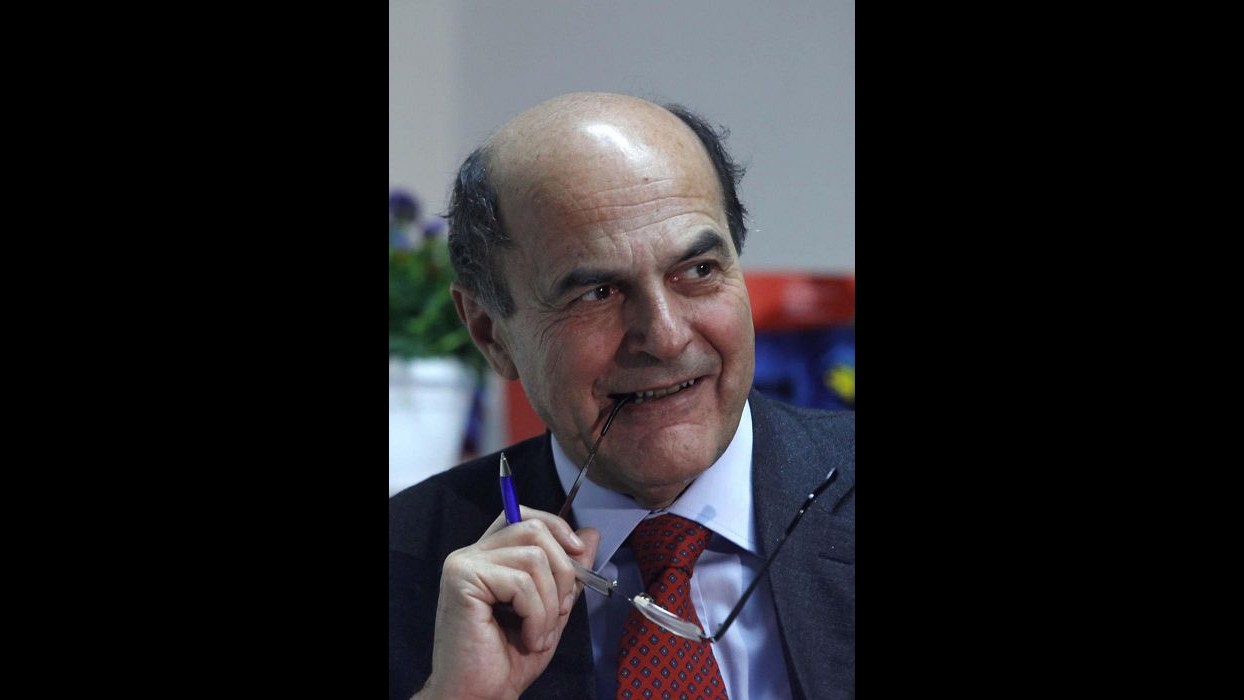 Bersani (Pd) a Hollande: La tua vittoria sarà anche la nostra