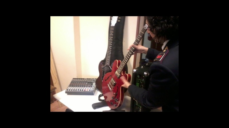 Svaligiano sala d’incisione per giovani band musicali a Roma