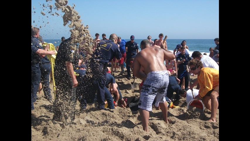 Sepolto vivo in spiaggia
