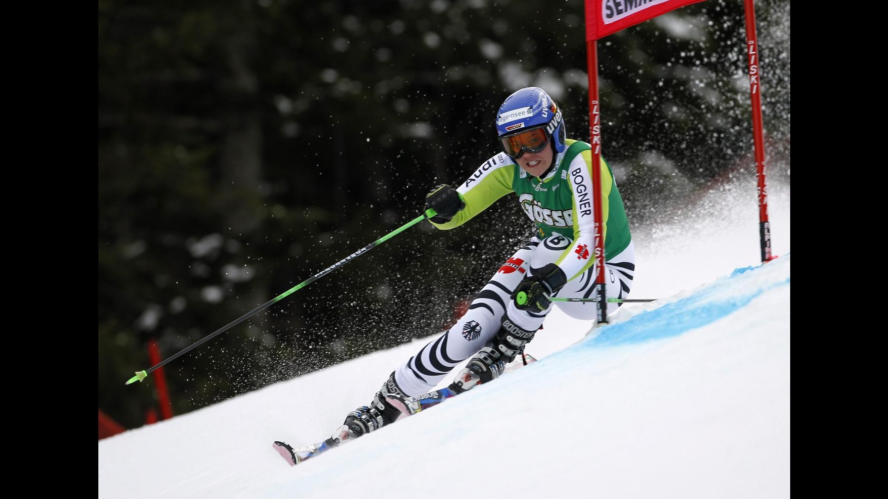 Rebensburg vince super G Schladming, coppa alla Vonn