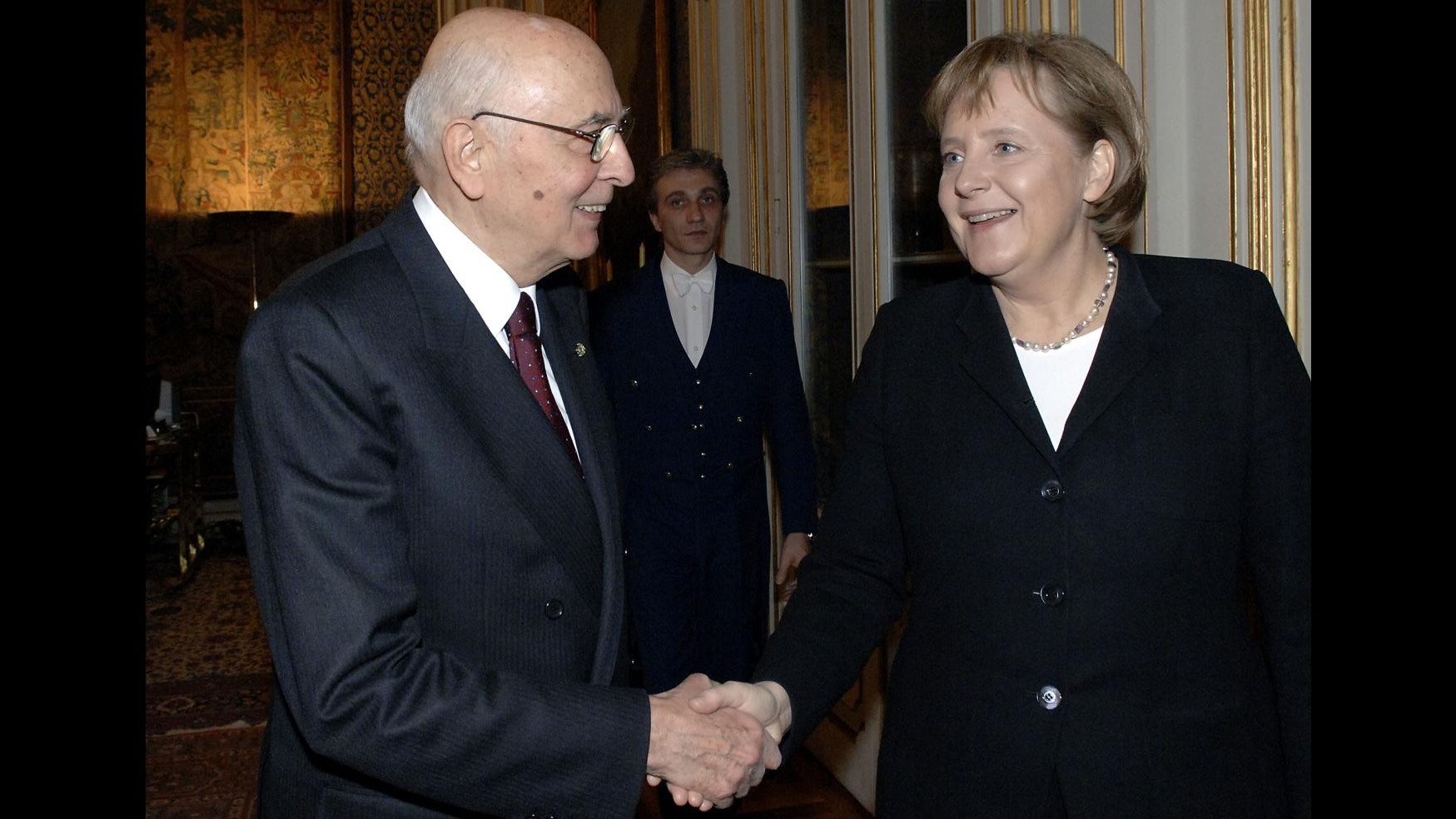 Napolitano: Clima favorevole per unione politica tra Germania e Italia