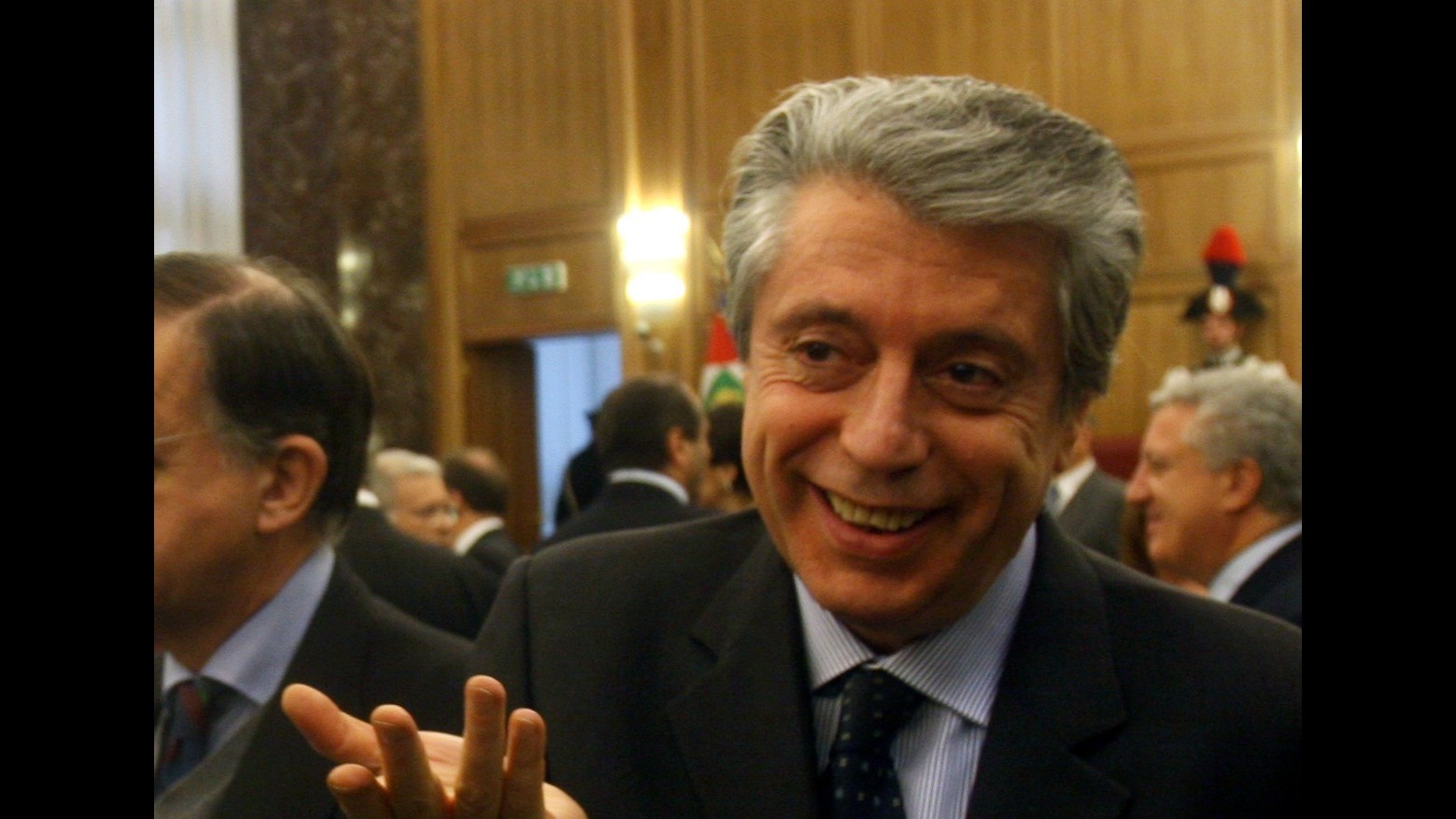 Pizzetti: Privacy violata in lotta evasione
