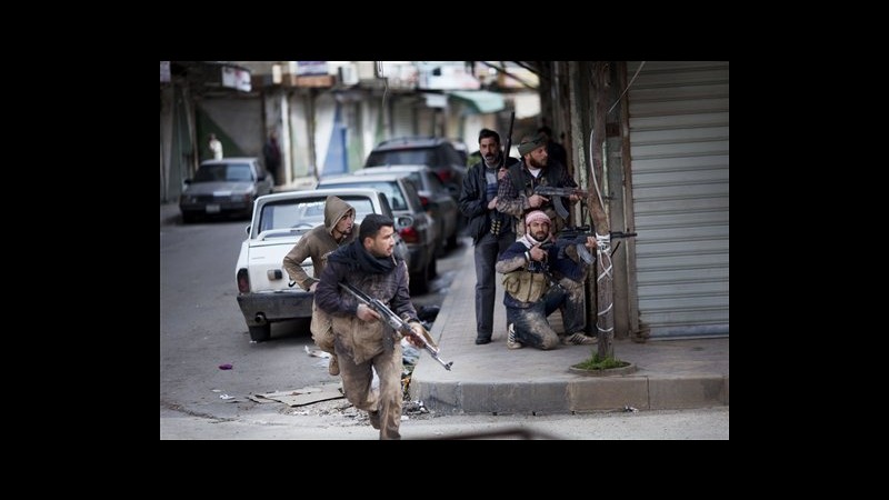 Siria, Hrw: Esercito ha piazzato mine lungo le strade verso Turchia