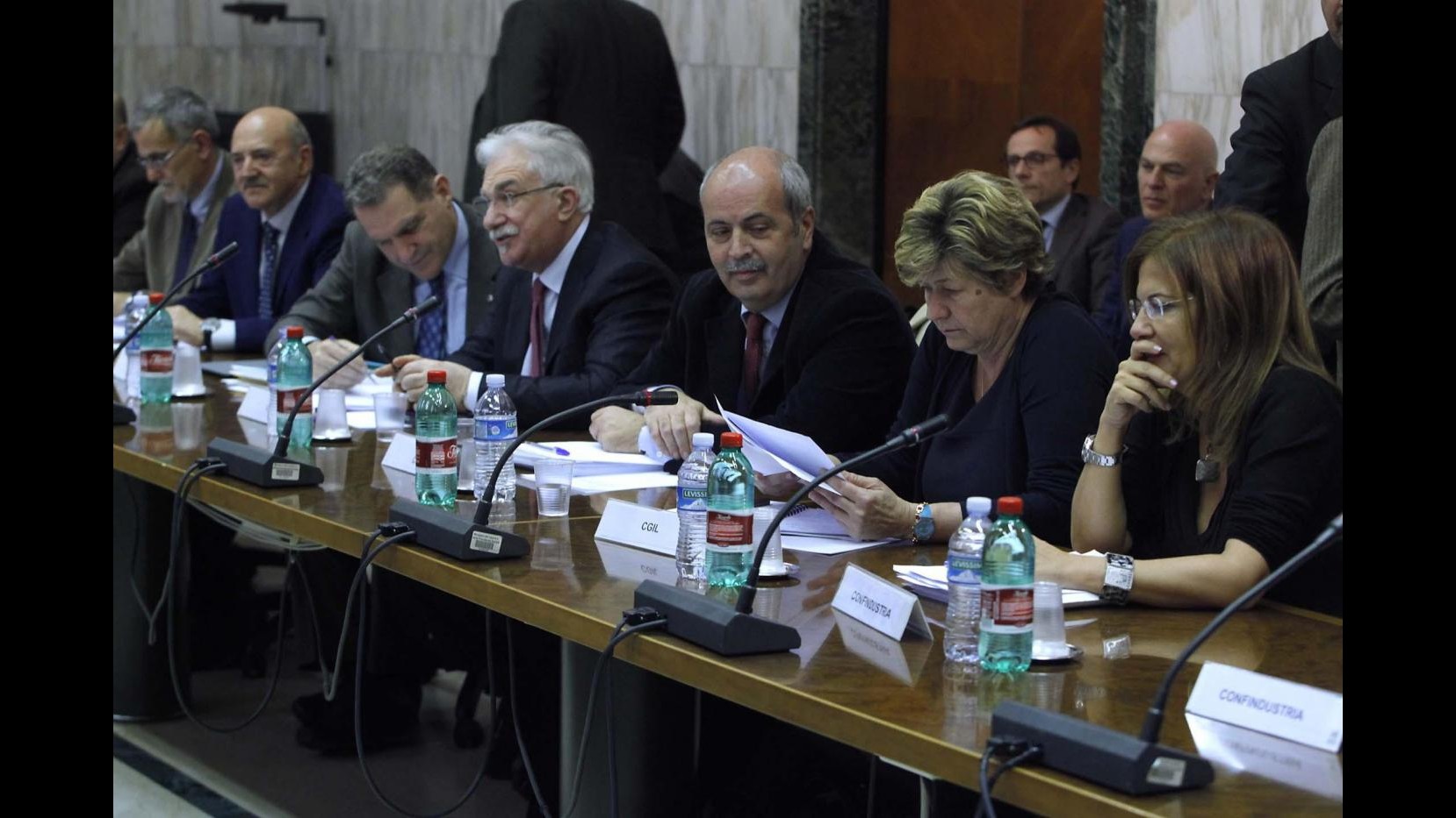 Lavoro, lunedì tavolo a palazzo Chigi con Monti
