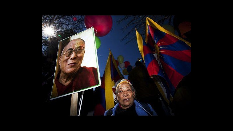 A Madrid proteste pro-Tibet fuori da ambasciata Cina