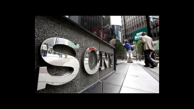 Lo tsunami pesa sulle trimestrali giapponesi, si salva solo Softbank