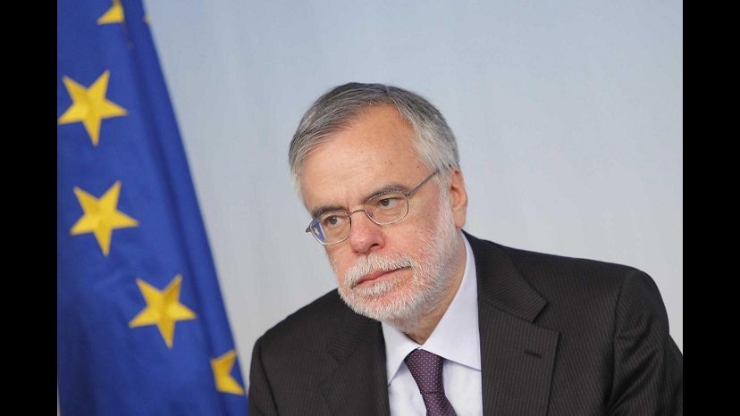 Riccardi: Strumentalizzazioni schifo della politica. Poi si scusa