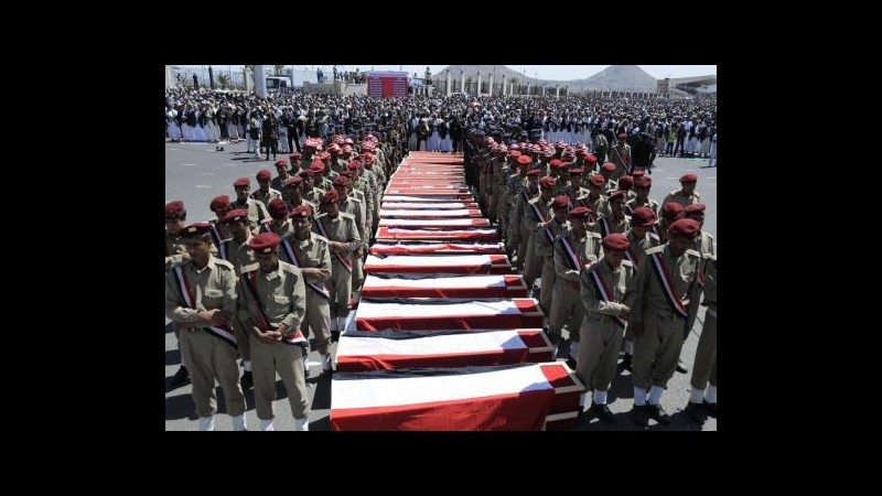 Yemen, sono 185 i soldati morti in scontri con militanti al-Qaeda