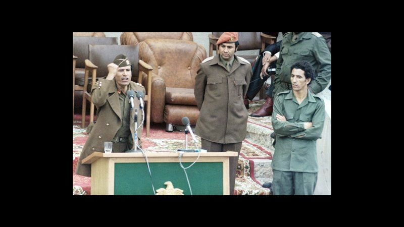 Libia, ex numero 2 del regime è diretto in Italia