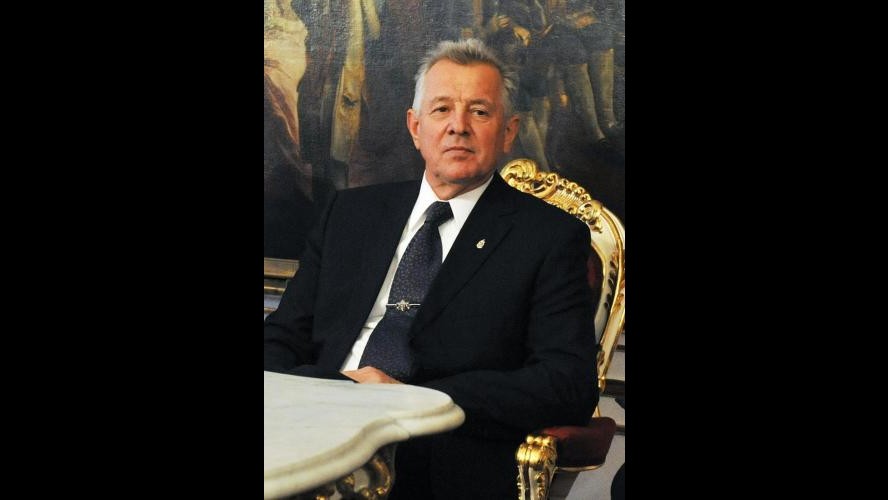 Ungheria, revocato dottorato al presidente Schmitt per tesi copiata