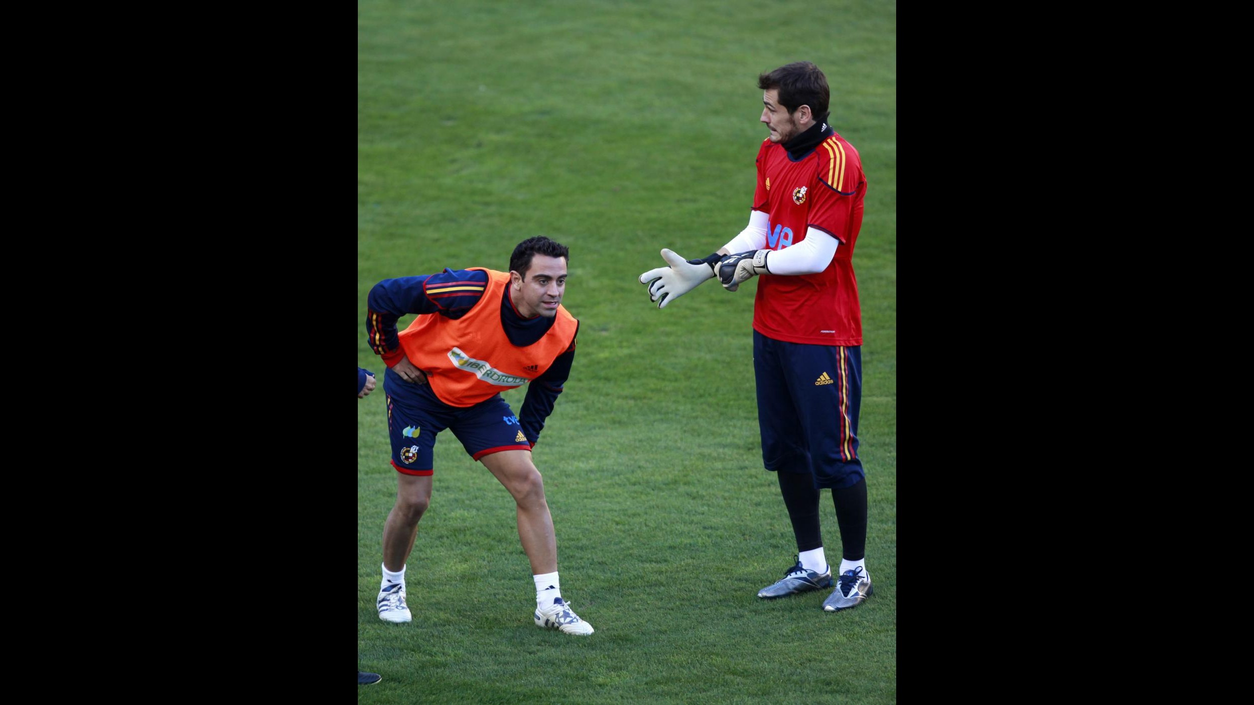 Prove di pace Real-Barça, Casillas telefona a Xavi e Puyol