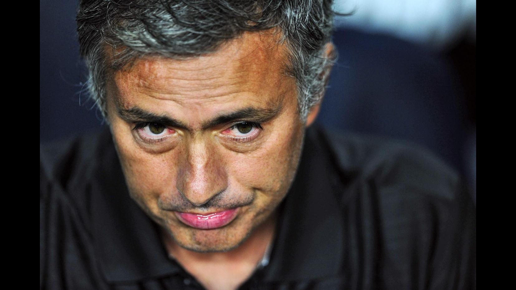 Mourinho nell’occhio del ciclone, la Spagna si divide