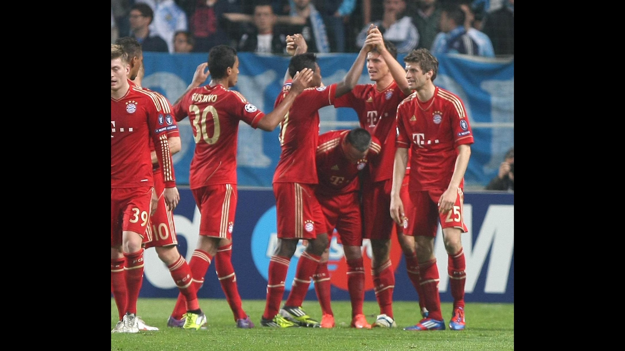 Champions, Gomez e Robben lanciano il Bayern a Marsiglia. Finisce 2-0