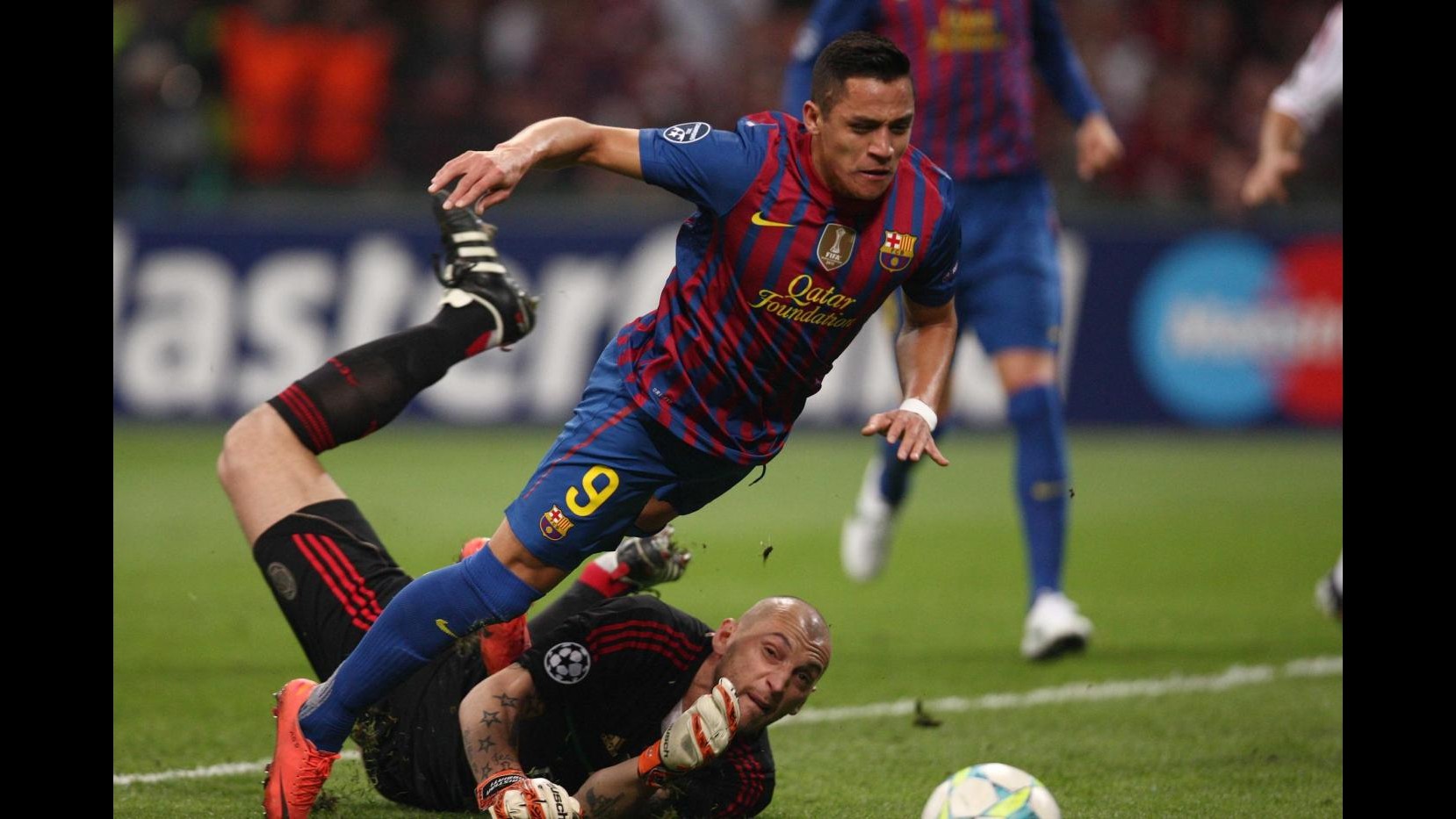 Champions, Milan-Barcellona 0-0: tutto rinviato al Camp Nou