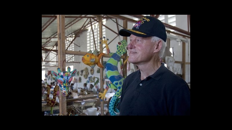 Bill Clinton ad Haiti: Aiutiamo gli artigiani