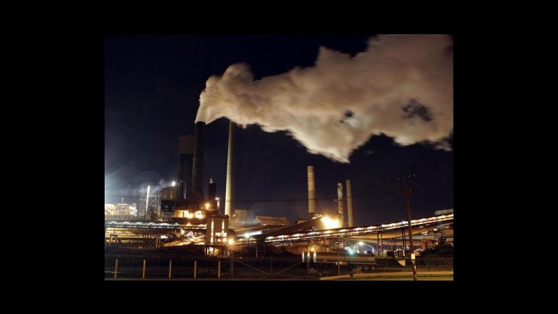 Australia, 2mila protestano contro nuova tassa su emissioni gas serra