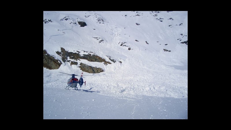 Travolti dalla slavina, 2 alpinisti morti