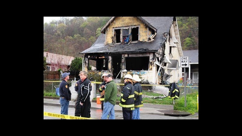 Usa, incendio in casa in West Virginia: 8 morti, 6 sono bambini