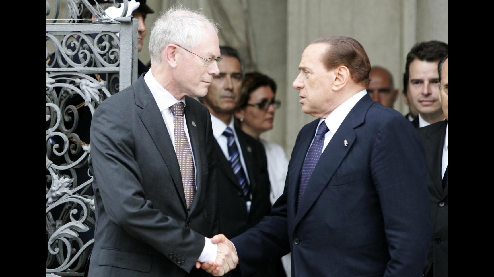 Manovra, Berlusconi sente Van Rompuy che apprezza il rigore