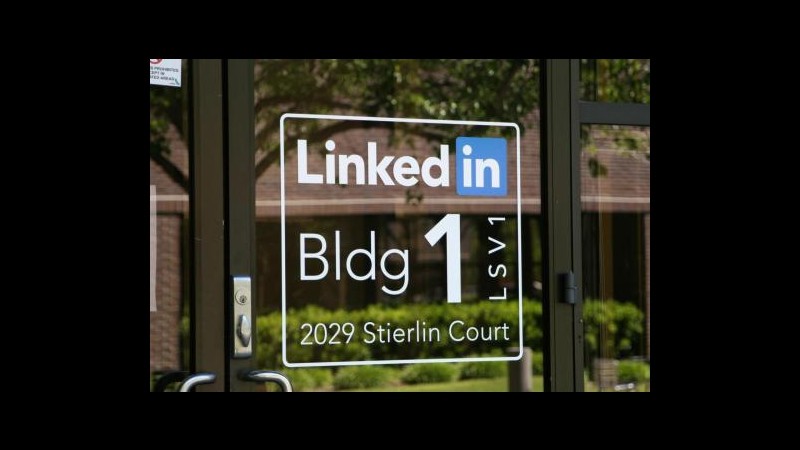 Olanda, LinkedIn ferma i ‘social ads’ dopo accuse violazione privacy